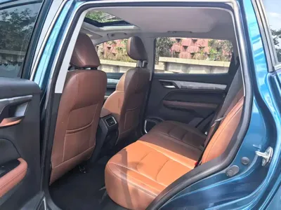 Geely Vision X6 2022, 27000 км, за 12183.4 USD