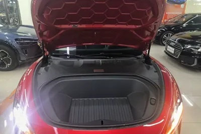 Xiaomi Auto SU7 2026, 1500 км, за 36729 USD - фото 32
