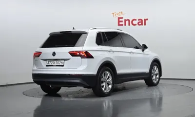 Volkswagen Tiguan 2020, 64630 км, за 13900.65 USD