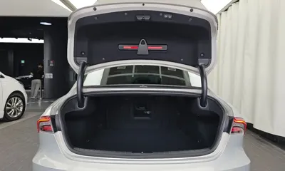Hyundai Grandeur 2020, 171949 км, за 11074.92 USD - фото 20