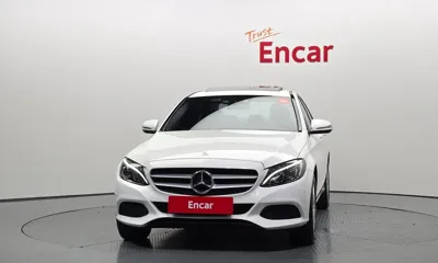 Mercedes-Benz C-Class 2017, 76232 км, за 10677.55 USD