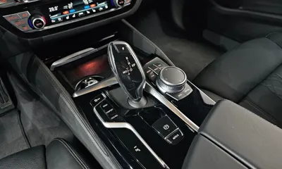 BMW 5-Series 2021, 23182 км, за 25585.38 USD - фото 9