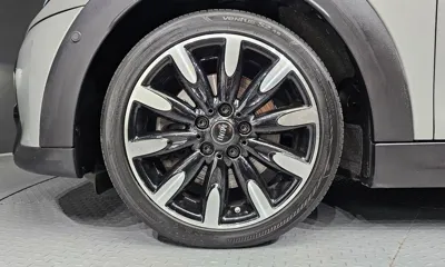 MINI Cooper 2022, 96960 км, за 12143.89 USD