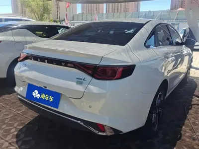 Geely L HiP 2022, 10400 км, за 7761.61 USD