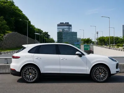 Porsche Cayenne 2022, 15860 км, за 69252.99 USD