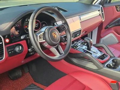 Porsche Cayenne 2022, 15860 км, за 69252.99 USD - фото 7