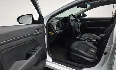 Hyundai Avante 2016, 180845 км, за 5120.13 USD - фото 10