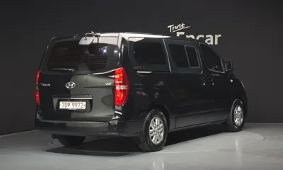 Hyundai Starex 2017, 95571 км, за 7741.35 USD