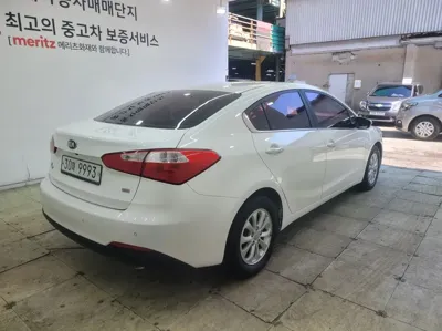 Kia K3 2013, 82000 км, за 2992.46 USD