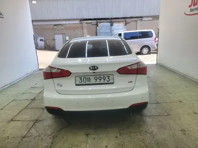 Kia K3 2013, 82000 км, за 2992.46 USD