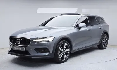 Volvo V60 · 2021 год