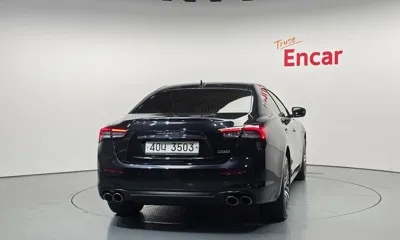 Maserati Ghibli 2018, 71439 км, за 13596.16 USD