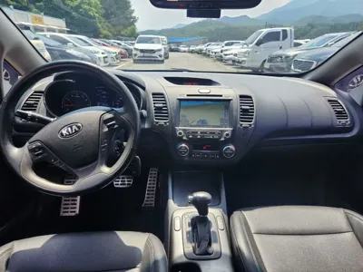 Kia K3 2015, 119591 км, за 3770.39 USD - фото 7