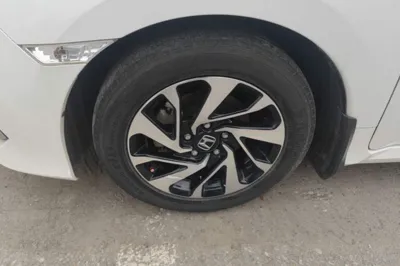 Honda Civic 2016, 93600 км, за 9879 USD - фото 10