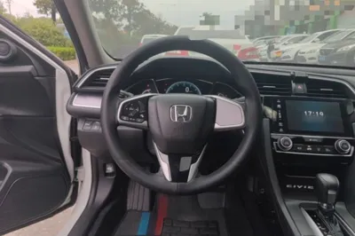 Honda Civic 2016, 93600 км, за 9879 USD - фото 13