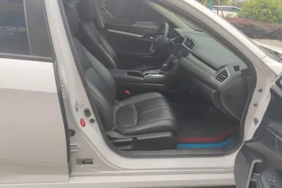 Honda Civic 2016, 93600 км, за 9879 USD - фото 19
