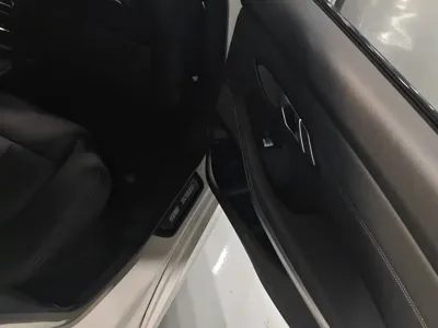 BMW 3 Series 2020, 50000 км, за 20099.67 USD - фото 8
