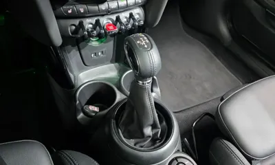 MINI Cooper 2019, 57295 км, за 8205.33 USD - фото 9