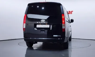 Hyundai Staria 2025, 28245 км, за 16870.16 USD