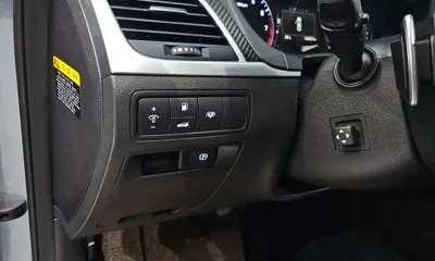 Hyundai Genesis 2016, 140237 км, за 6940.78 USD - фото 19
