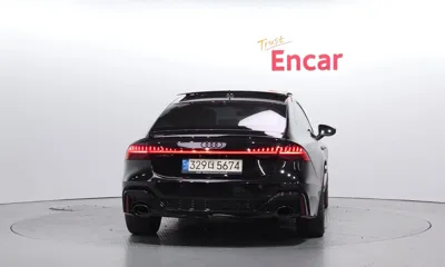 Audi A7 2021, 82631 км, за 28358.03 USD