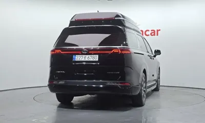 Kia Canival 2023, 85360 км, за 26483.42 USD
