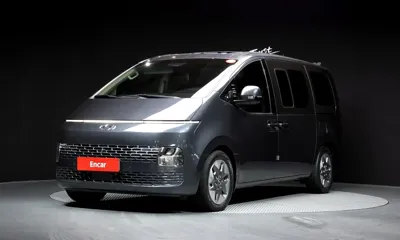 Hyundai Staria · 2023 год
