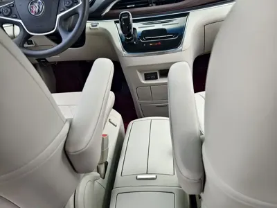 Buick GL8 2023, 90000 км, за 18859.84 USD - фото 13