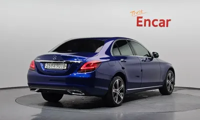 Mercedes-Benz C-Class 2019, 74768 км, за 13784.95 USD