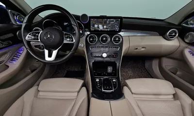Mercedes-Benz C-Class 2019, 74768 км, за 13784.95 USD - фото 7