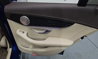Mercedes-Benz C-Class 2019, 74768 км, за 13784.95 USD - фото 25