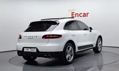 Porsche Macan 2017, 181477 км, за 15536.63 USD