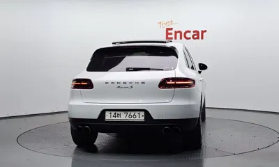 Porsche Macan 2017, 181477 км, за 15536.63 USD