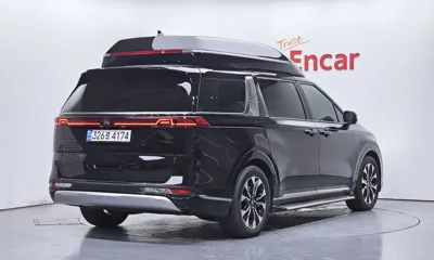 Kia Canival 2023, 100517 км, за 23943.59 USD