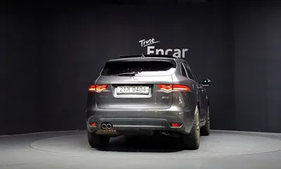 Jaguar F-Pace 2017, 69470 км, за 9621.01 USD