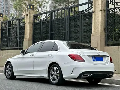 Mercedes-Benz C-Class 2021, 82000 км, за 16767.58 USD