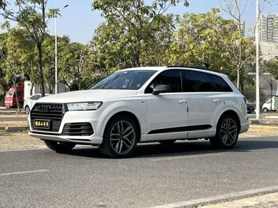 Audi Q7 · 2018 год