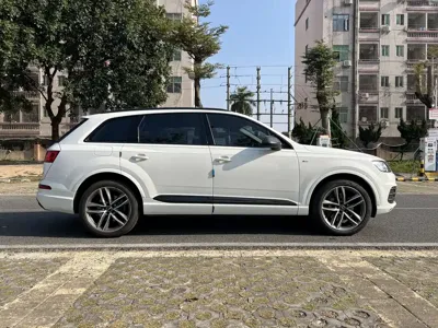 Audi Q7 2018, 138000 км, за 20365.64 USD - фото 7