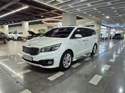 Kia Canival 2016, 183471 км, за 6039.12 USD