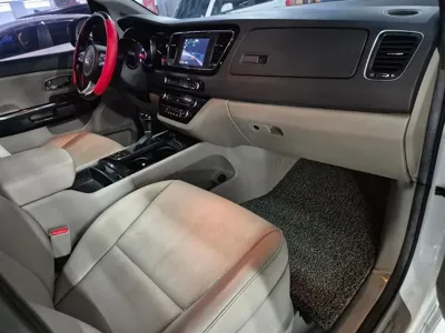 Kia Canival 2016, 183471 км, за 5993.49 USD - фото 9