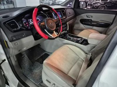 Kia Canival 2016, 183471 км, за 5993.49 USD - фото 10