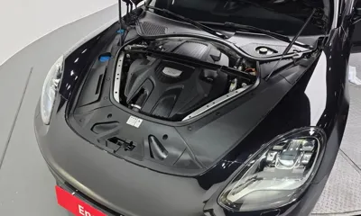 Porsche Panamera 2018, 97531 км, за 37638.94 USD - фото 6