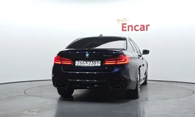 BMW 5-Series 2018, 124908 км, за 14769.59 USD