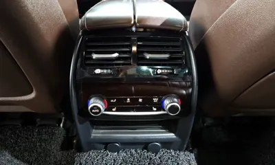 BMW 5-Series 2018, 124908 км, за 14769.59 USD - фото 19
