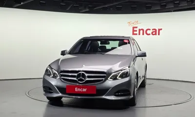 Mercedes-Benz E-Class 2015, 85818 км, за 8336.62 USD