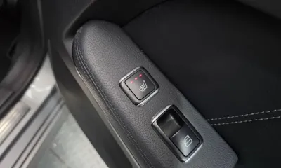 Mercedes-Benz E-Class 2015, 85818 км, за 8336.62 USD - фото 16