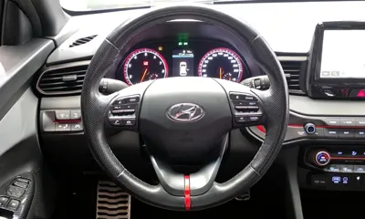 Hyundai Veloster 2019, 126643 км, за 5616.12 USD - фото 13