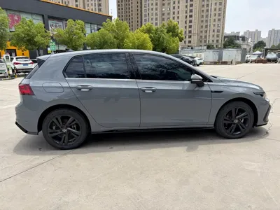 Volkswagen Golf 2022, 29000 км, за 21686.18 USD - фото 7