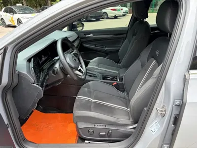 Volkswagen Golf 2022, 29000 км, за 21686.18 USD - фото 8