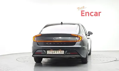 Hyundai Sonata 2022, 104206 км, за 8847.26 USD